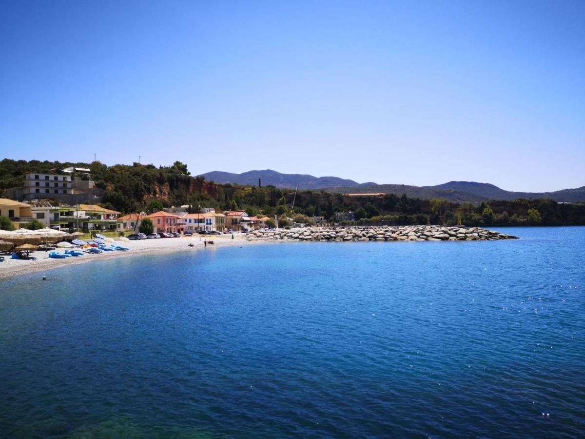 Panos & Antzy Apartments Kalamata Luaran gambar