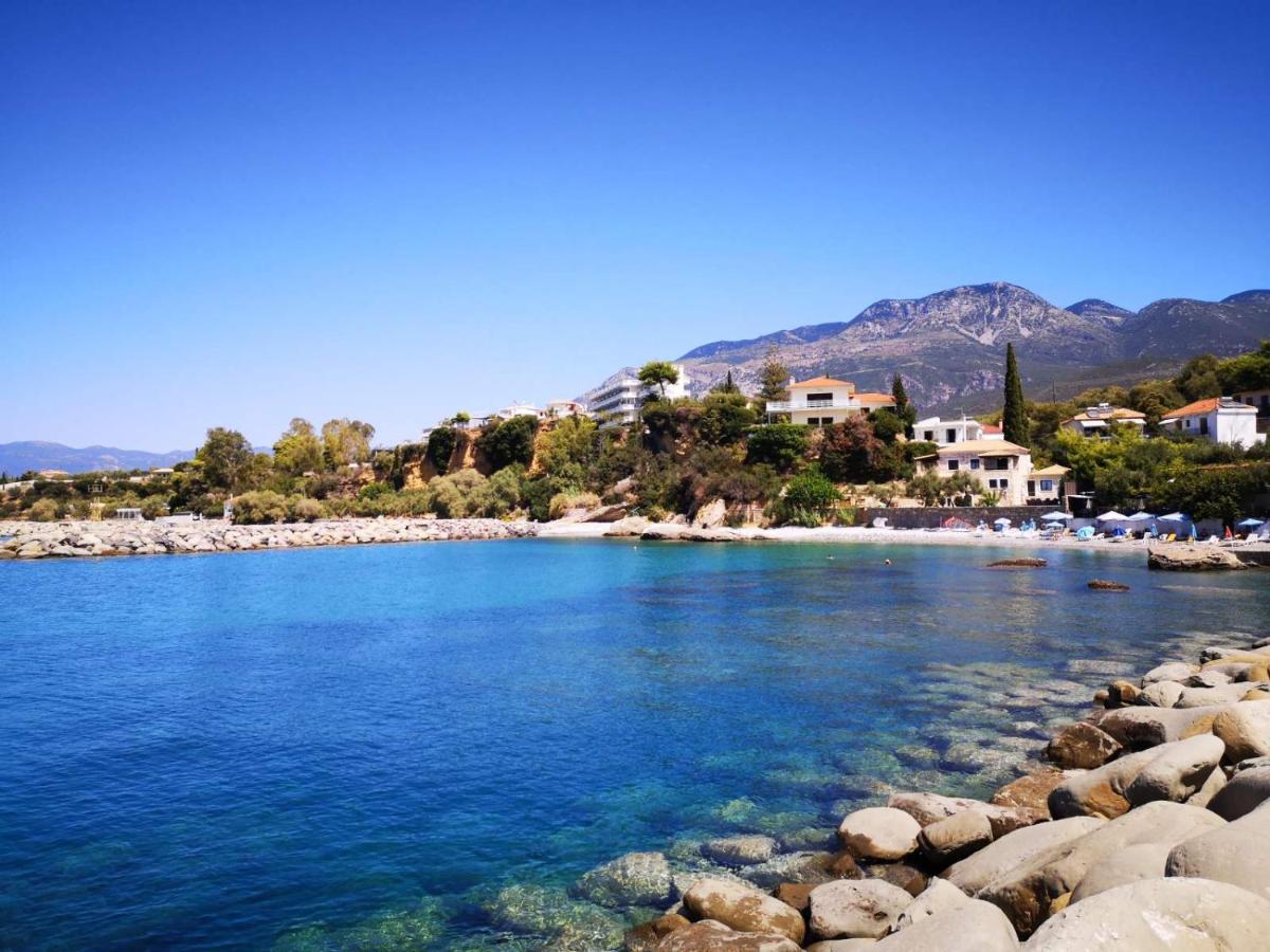 Panos & Antzy Apartments Kalamata Luaran gambar