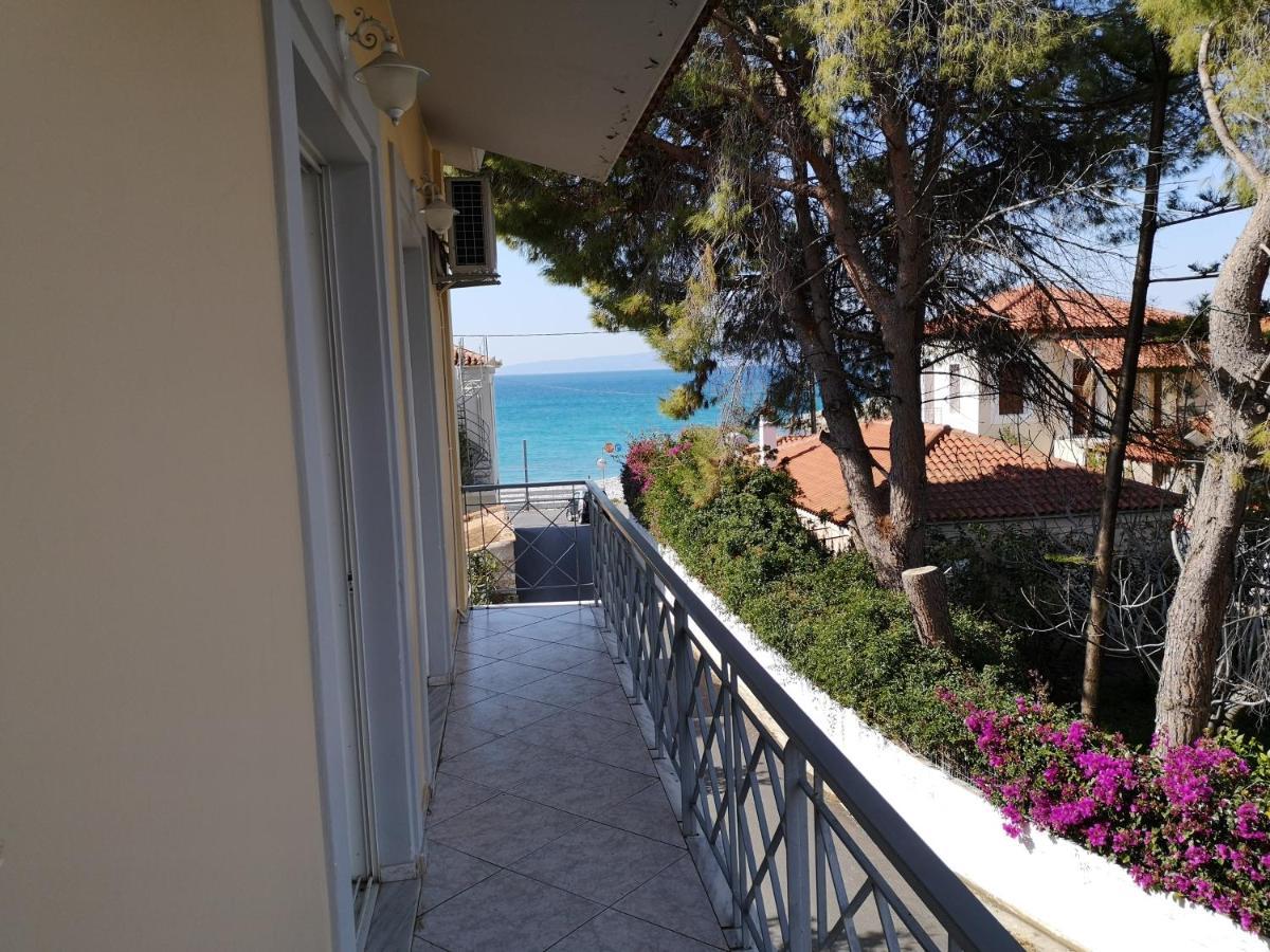 Panos & Antzy Apartments Kalamata Luaran gambar